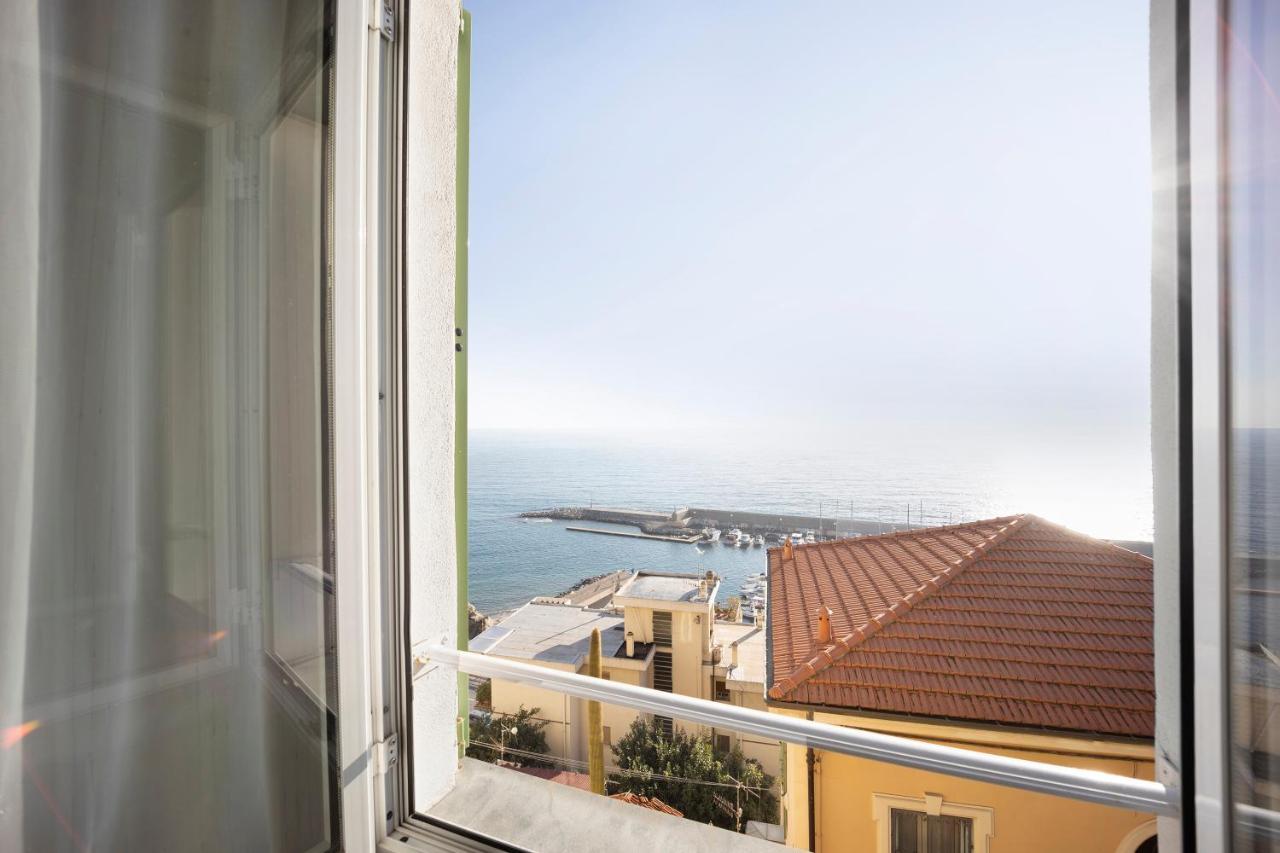 Old City Apartment Seaview Бордигера Экстерьер фото